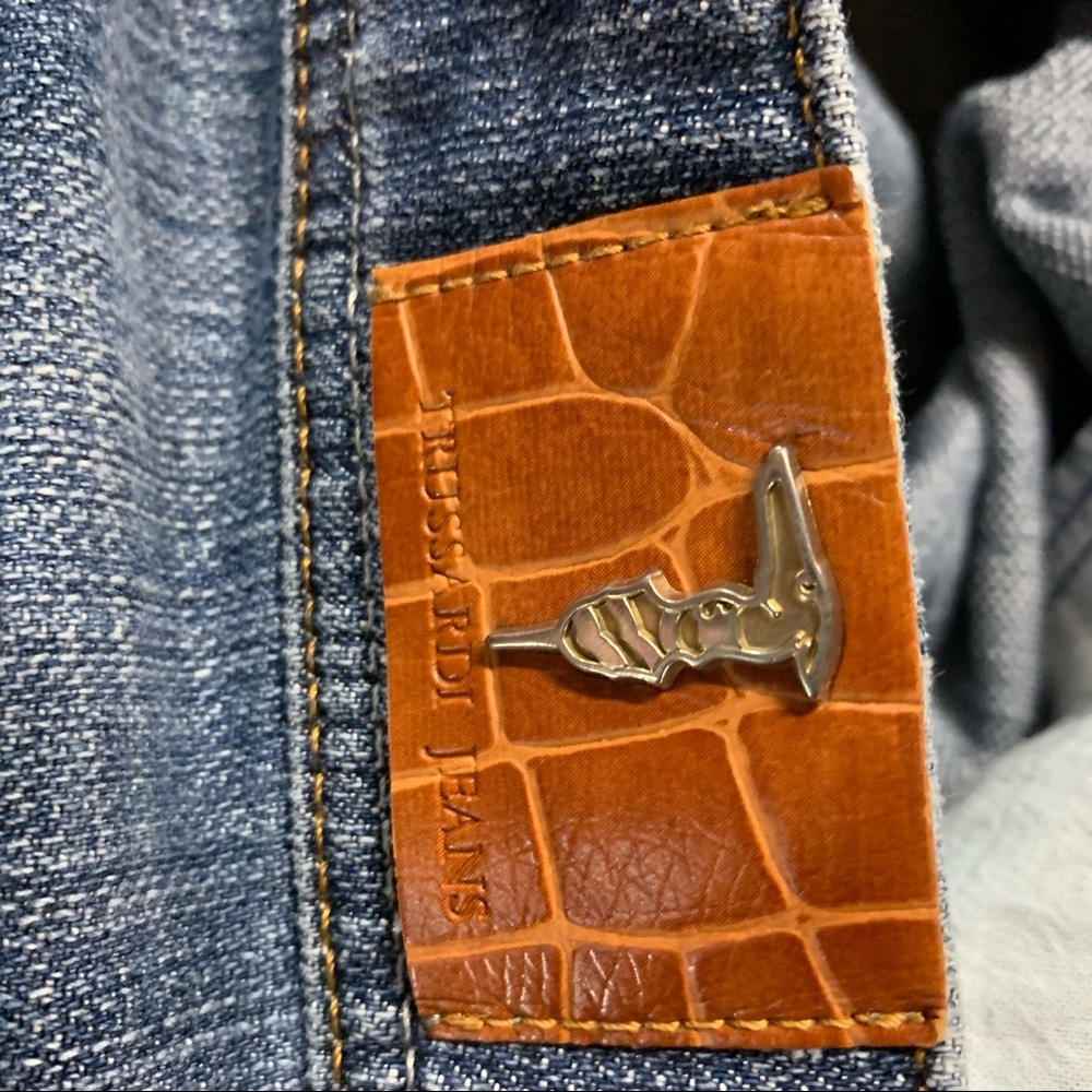TRUSSARDI Garment-Washed Cropped Jeans, US 6/IT 42 - Picture 5 of 13